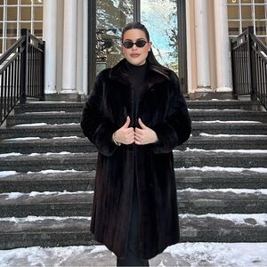 ✨ Canada Majestic Ranch Mink Stroller Coat | Cuff Sleeve Detail